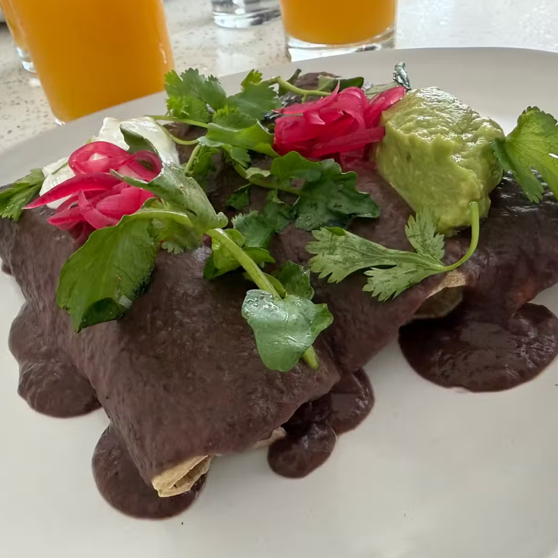 Evening table experience at Carne y Hueso